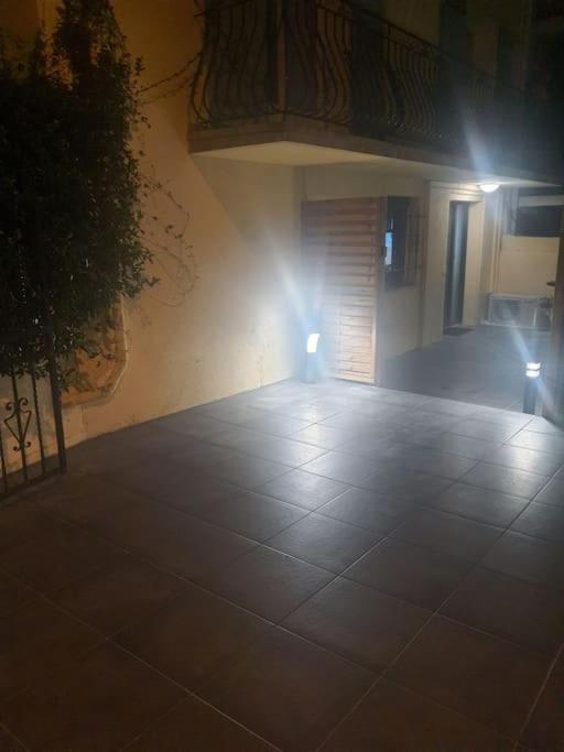 Superbe Appartement Avec Jacuzzi Et Exterieur 페르피냥 외부 사진