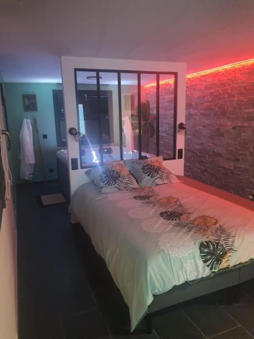 Superbe Appartement Avec Jacuzzi Et Exterieur 페르피냥 외부 사진