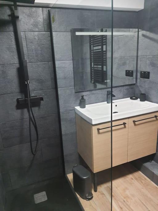 Superbe Appartement Avec Jacuzzi Et Exterieur 페르피냥 외부 사진