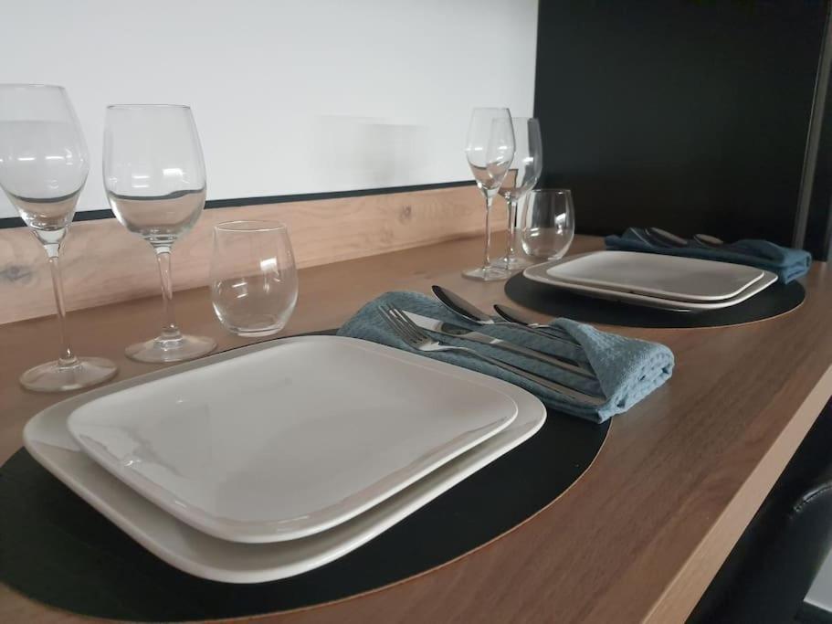 Superbe Appartement Avec Jacuzzi Et Exterieur 페르피냥 외부 사진