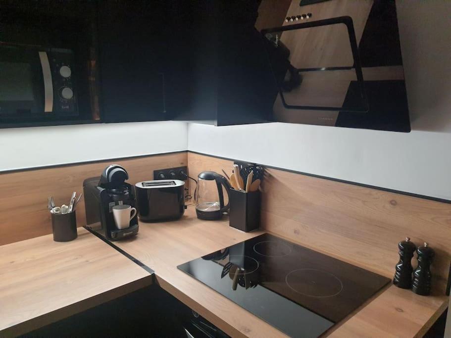 Superbe Appartement Avec Jacuzzi Et Exterieur 페르피냥 외부 사진