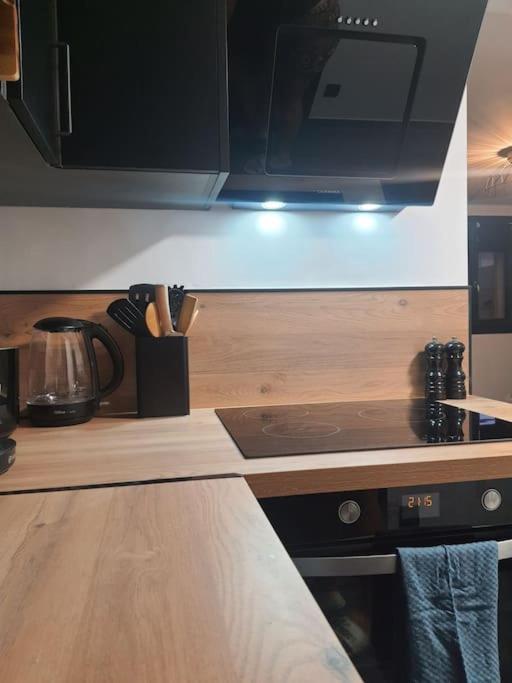 Superbe Appartement Avec Jacuzzi Et Exterieur 페르피냥 외부 사진