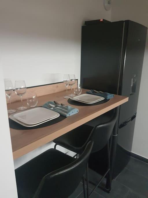 Superbe Appartement Avec Jacuzzi Et Exterieur 페르피냥 외부 사진
